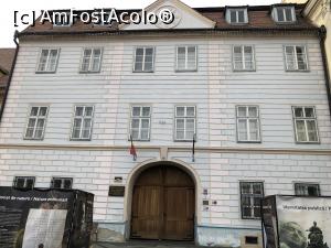 [P76] Sibiu - Casa Albastra » foto by mishu
 - 
<span class="allrVoted glyphicon glyphicon-heart hidden" id="av1286292"></span>
<a class="m-l-10 hidden" id="sv1286292" onclick="voting_Foto_DelVot(,1286292,3936)" role="button">șterge vot <span class="glyphicon glyphicon-remove"></span></a>
<a id="v91286292" class=" c-red"  onclick="voting_Foto_SetVot(1286292)" role="button"><span class="glyphicon glyphicon-heart-empty"></span> <b>LIKE</b> = Votează poza</a> <img class="hidden"  id="f1286292W9" src="/imagini/loader.gif" border="0" /><span class="AjErrMes hidden" id="e1286292ErM"></span>