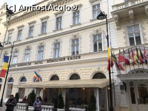 [P79] Sibiu - Hotelul Imparatul Romanilor » foto by mishu
 - 
<span class="allrVoted glyphicon glyphicon-heart hidden" id="av1286295"></span>
<a class="m-l-10 hidden" id="sv1286295" onclick="voting_Foto_DelVot(,1286295,3936)" role="button">șterge vot <span class="glyphicon glyphicon-remove"></span></a>
<a id="v91286295" class=" c-red"  onclick="voting_Foto_SetVot(1286295)" role="button"><span class="glyphicon glyphicon-heart-empty"></span> <b>LIKE</b> = Votează poza</a> <img class="hidden"  id="f1286295W9" src="/imagini/loader.gif" border="0" /><span class="AjErrMes hidden" id="e1286295ErM"></span>