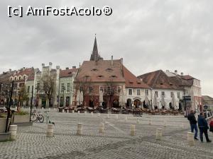 [P46] Sibiu - Piata Mica » foto by mishu
 - 
<span class="allrVoted glyphicon glyphicon-heart hidden" id="av1339741"></span>
<a class="m-l-10 hidden" id="sv1339741" onclick="voting_Foto_DelVot(,1339741,3936)" role="button">șterge vot <span class="glyphicon glyphicon-remove"></span></a>
<a id="v91339741" class=" c-red"  onclick="voting_Foto_SetVot(1339741)" role="button"><span class="glyphicon glyphicon-heart-empty"></span> <b>LIKE</b> = Votează poza</a> <img class="hidden"  id="f1339741W9" src="/imagini/loader.gif" border="0" /><span class="AjErrMes hidden" id="e1339741ErM"></span>