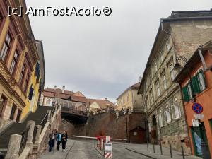 [P52] Sibiu - zona veche a orasului » foto by mishu
 - 
<span class="allrVoted glyphicon glyphicon-heart hidden" id="av1339747"></span>
<a class="m-l-10 hidden" id="sv1339747" onclick="voting_Foto_DelVot(,1339747,3936)" role="button">șterge vot <span class="glyphicon glyphicon-remove"></span></a>
<a id="v91339747" class=" c-red"  onclick="voting_Foto_SetVot(1339747)" role="button"><span class="glyphicon glyphicon-heart-empty"></span> <b>LIKE</b> = Votează poza</a> <img class="hidden"  id="f1339747W9" src="/imagini/loader.gif" border="0" /><span class="AjErrMes hidden" id="e1339747ErM"></span>