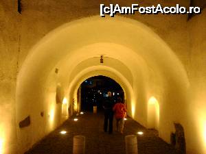 [P31] E seara, e vara, sibienii ies la o cina romantica sub lumina felinarelor » foto by dorgo
 - 
<span class="allrVoted glyphicon glyphicon-heart hidden" id="av666197"></span>
<a class="m-l-10 hidden" id="sv666197" onclick="voting_Foto_DelVot(,666197,3936)" role="button">șterge vot <span class="glyphicon glyphicon-remove"></span></a>
<a id="v9666197" class=" c-red"  onclick="voting_Foto_SetVot(666197)" role="button"><span class="glyphicon glyphicon-heart-empty"></span> <b>LIKE</b> = Votează poza</a> <img class="hidden"  id="f666197W9" src="/imagini/loader.gif" border="0" /><span class="AjErrMes hidden" id="e666197ErM"></span>