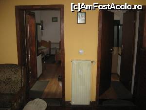 [P06] Intrarea in camerele pensiunii 'Costas' » foto by dorgo
 - 
<span class="allrVoted glyphicon glyphicon-heart hidden" id="av666166"></span>
<a class="m-l-10 hidden" id="sv666166" onclick="voting_Foto_DelVot(,666166,3936)" role="button">șterge vot <span class="glyphicon glyphicon-remove"></span></a>
<a id="v9666166" class=" c-red"  onclick="voting_Foto_SetVot(666166)" role="button"><span class="glyphicon glyphicon-heart-empty"></span> <b>LIKE</b> = Votează poza</a> <img class="hidden"  id="f666166W9" src="/imagini/loader.gif" border="0" /><span class="AjErrMes hidden" id="e666166ErM"></span>