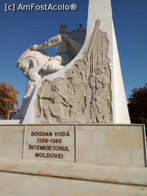 [P05] Statuia ecvestră a lui Bogdan I. întemeietorul statului feudal moldovenesc » foto by Daisy Petal
 - 
<span class="allrVoted glyphicon glyphicon-heart hidden" id="av1120021"></span>
<a class="m-l-10 hidden" id="sv1120021" onclick="voting_Foto_DelVot(,1120021,3957)" role="button">șterge vot <span class="glyphicon glyphicon-remove"></span></a>
<a id="v91120021" class=" c-red"  onclick="voting_Foto_SetVot(1120021)" role="button"><span class="glyphicon glyphicon-heart-empty"></span> <b>LIKE</b> = Votează poza</a> <img class="hidden"  id="f1120021W9" src="/imagini/loader.gif" border="0" /><span class="AjErrMes hidden" id="e1120021ErM"></span>