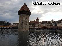 [P22] Luzern - Wasserturm, turnul de apă octogonal şi Kapellbrücke.  » foto by iulianic
 - 
<span class="allrVoted glyphicon glyphicon-heart hidden" id="av418363"></span>
<a class="m-l-10 hidden" id="sv418363" onclick="voting_Foto_DelVot(,418363,3962)" role="button">șterge vot <span class="glyphicon glyphicon-remove"></span></a>
<a id="v9418363" class=" c-red"  onclick="voting_Foto_SetVot(418363)" role="button"><span class="glyphicon glyphicon-heart-empty"></span> <b>LIKE</b> = Votează poza</a> <img class="hidden"  id="f418363W9" src="/imagini/loader.gif" border="0" /><span class="AjErrMes hidden" id="e418363ErM"></span>