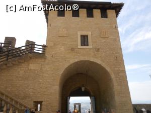 [P19] Porta San Francesco din interior » foto by olteanul2010
 - 
<span class="allrVoted glyphicon glyphicon-heart hidden" id="av899486"></span>
<a class="m-l-10 hidden" id="sv899486" onclick="voting_Foto_DelVot(,899486,3963)" role="button">șterge vot <span class="glyphicon glyphicon-remove"></span></a>
<a id="v9899486" class=" c-red"  onclick="voting_Foto_SetVot(899486)" role="button"><span class="glyphicon glyphicon-heart-empty"></span> <b>LIKE</b> = Votează poza</a> <img class="hidden"  id="f899486W9" src="/imagini/loader.gif" border="0" /><span class="AjErrMes hidden" id="e899486ErM"></span>