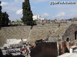 [P20] Teatro Grande - Pompei » foto by BOGDAN DSN
 - 
<span class="allrVoted glyphicon glyphicon-heart hidden" id="av506124"></span>
<a class="m-l-10 hidden" id="sv506124" onclick="voting_Foto_DelVot(,506124,3976)" role="button">șterge vot <span class="glyphicon glyphicon-remove"></span></a>
<a id="v9506124" class=" c-red"  onclick="voting_Foto_SetVot(506124)" role="button"><span class="glyphicon glyphicon-heart-empty"></span> <b>LIKE</b> = Votează poza</a> <img class="hidden"  id="f506124W9" src="/imagini/loader.gif" border="0" /><span class="AjErrMes hidden" id="e506124ErM"></span>