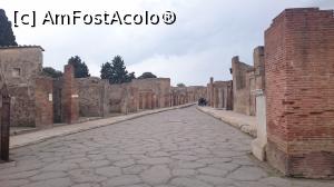 [P01] Aleea principala in orasul antic Pompei. Incepe la Porta Marina si se termina la Anfiteatro.  » foto by Aurici
 - 
<span class="allrVoted glyphicon glyphicon-heart hidden" id="av856326"></span>
<a class="m-l-10 hidden" id="sv856326" onclick="voting_Foto_DelVot(,856326,3976)" role="button">șterge vot <span class="glyphicon glyphicon-remove"></span></a>
<a id="v9856326" class=" c-red"  onclick="voting_Foto_SetVot(856326)" role="button"><span class="glyphicon glyphicon-heart-empty"></span> <b>LIKE</b> = Votează poza</a> <img class="hidden"  id="f856326W9" src="/imagini/loader.gif" border="0" /><span class="AjErrMes hidden" id="e856326ErM"></span>