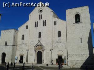 [P24] Basilica San Nicola din Bari Vecchia - o bijuterie.  » foto by Aurici
 - 
<span class="allrVoted glyphicon glyphicon-heart hidden" id="av733555"></span>
<a class="m-l-10 hidden" id="sv733555" onclick="voting_Foto_DelVot(,733555,3993)" role="button">șterge vot <span class="glyphicon glyphicon-remove"></span></a>
<a id="v9733555" class=" c-red"  onclick="voting_Foto_SetVot(733555)" role="button"><span class="glyphicon glyphicon-heart-empty"></span> <b>LIKE</b> = Votează poza</a> <img class="hidden"  id="f733555W9" src="/imagini/loader.gif" border="0" /><span class="AjErrMes hidden" id="e733555ErM"></span>