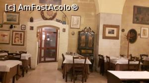 [P54] Restaurantul de pe strada hotelului nostru unde am mâncat orecchietele care mi-au căzut greu.  » foto by Aurici
 - 
<span class="allrVoted glyphicon glyphicon-heart hidden" id="av733614"></span>
<a class="m-l-10 hidden" id="sv733614" onclick="voting_Foto_DelVot(,733614,3993)" role="button">șterge vot <span class="glyphicon glyphicon-remove"></span></a>
<a id="v9733614" class=" c-red"  onclick="voting_Foto_SetVot(733614)" role="button"><span class="glyphicon glyphicon-heart-empty"></span> <b>LIKE</b> = Votează poza</a> <img class="hidden"  id="f733614W9" src="/imagini/loader.gif" border="0" /><span class="AjErrMes hidden" id="e733614ErM"></span>