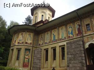 [P33] Biserica ortodoxă ”Adormirea Maicii Domnului” - fotografie în care am încercat să surprind detalii exterioare ale lăcașului de cult.  » foto by Floryn81
 - 
<span class="allrVoted glyphicon glyphicon-heart hidden" id="av815196"></span>
<a class="m-l-10 hidden" id="sv815196" onclick="voting_Foto_DelVot(,815196,3998)" role="button">șterge vot <span class="glyphicon glyphicon-remove"></span></a>
<a id="v9815196" class=" c-red"  onclick="voting_Foto_SetVot(815196)" role="button"><span class="glyphicon glyphicon-heart-empty"></span> <b>LIKE</b> = Votează poza</a> <img class="hidden"  id="f815196W9" src="/imagini/loader.gif" border="0" /><span class="AjErrMes hidden" id="e815196ErM"></span>