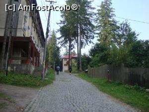 [P36] În ultimele fotografii pe care le voi atașa (începând cu această imagine) voi prezenta drumeția noastră la Turnul Apor, punct de belvedere aflat în pădure, deasupra stațiunii.  » foto by Floryn81
 - 
<span class="allrVoted glyphicon glyphicon-heart hidden" id="av815199"></span>
<a class="m-l-10 hidden" id="sv815199" onclick="voting_Foto_DelVot(,815199,3998)" role="button">șterge vot <span class="glyphicon glyphicon-remove"></span></a>
<a id="v9815199" class=" c-red"  onclick="voting_Foto_SetVot(815199)" role="button"><span class="glyphicon glyphicon-heart-empty"></span> <b>LIKE</b> = Votează poza</a> <img class="hidden"  id="f815199W9" src="/imagini/loader.gif" border="0" /><span class="AjErrMes hidden" id="e815199ErM"></span>