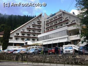 [P14] Hotel Tușnad » foto by AZE
 - 
<span class="allrVoted glyphicon glyphicon-heart hidden" id="av1232905"></span>
<a class="m-l-10 hidden" id="sv1232905" onclick="voting_Foto_DelVot(,1232905,3998)" role="button">șterge vot <span class="glyphicon glyphicon-remove"></span></a>
<a id="v91232905" class=" c-red"  onclick="voting_Foto_SetVot(1232905)" role="button"><span class="glyphicon glyphicon-heart-empty"></span> <b>LIKE</b> = Votează poza</a> <img class="hidden"  id="f1232905W9" src="/imagini/loader.gif" border="0" /><span class="AjErrMes hidden" id="e1232905ErM"></span>