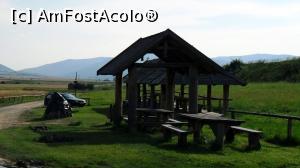 [P06] Filigoria (chioșc, pavilion, cerdac, foișor acoperit) mare din lemn cu bănci și masă, unde puteți sta la masă (desigur, cu bucatele aduse de acasă sau pregătite loco). Imagine din 2010. Acum arată mult mai bine, fiind reconstruită » foto by Lucien
 - 
<span class="allrVoted glyphicon glyphicon-heart hidden" id="av805502"></span>
<a class="m-l-10 hidden" id="sv805502" onclick="voting_Foto_DelVot(,805502,3998)" role="button">șterge vot <span class="glyphicon glyphicon-remove"></span></a>
<a id="v9805502" class=" c-red"  onclick="voting_Foto_SetVot(805502)" role="button"><span class="glyphicon glyphicon-heart-empty"></span> <b>LIKE</b> = Votează poza</a> <img class="hidden"  id="f805502W9" src="/imagini/loader.gif" border="0" /><span class="AjErrMes hidden" id="e805502ErM"></span>