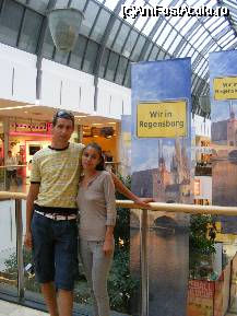 [P01] in hypermarket (mall)... cu finii... a fost singura fotografie, fiindca s-au descarcat bateriile ap. foto... » foto by laurentiu
 - 
<span class="allrVoted glyphicon glyphicon-heart hidden" id="av31016"></span>
<a class="m-l-10 hidden" id="sv31016" onclick="voting_Foto_DelVot(,31016,4021)" role="button">șterge vot <span class="glyphicon glyphicon-remove"></span></a>
<a id="v931016" class=" c-red"  onclick="voting_Foto_SetVot(31016)" role="button"><span class="glyphicon glyphicon-heart-empty"></span> <b>LIKE</b> = Votează poza</a> <img class="hidden"  id="f31016W9" src="/imagini/loader.gif" border="0" /><span class="AjErrMes hidden" id="e31016ErM"></span>