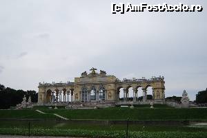 [P14] Viena, Palatul Schönnbrunn, Grădinile palatului. Gloriette.  » foto by unq
 - 
<span class="allrVoted glyphicon glyphicon-heart hidden" id="av488123"></span>
<a class="m-l-10 hidden" id="sv488123" onclick="voting_Foto_DelVot(,488123,4023)" role="button">șterge vot <span class="glyphicon glyphicon-remove"></span></a>
<a id="v9488123" class=" c-red"  onclick="voting_Foto_SetVot(488123)" role="button"><span class="glyphicon glyphicon-heart-empty"></span> <b>LIKE</b> = Votează poza</a> <img class="hidden"  id="f488123W9" src="/imagini/loader.gif" border="0" /><span class="AjErrMes hidden" id="e488123ErM"></span>