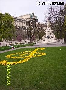 [P02] Statuie Mozart Burggarten Viena » foto by delia58
 - 
<span class="allrVoted glyphicon glyphicon-heart hidden" id="av75106"></span>
<a class="m-l-10 hidden" id="sv75106" onclick="voting_Foto_DelVot(,75106,4023)" role="button">șterge vot <span class="glyphicon glyphicon-remove"></span></a>
<a id="v975106" class=" c-red"  onclick="voting_Foto_SetVot(75106)" role="button"><span class="glyphicon glyphicon-heart-empty"></span> <b>LIKE</b> = Votează poza</a> <img class="hidden"  id="f75106W9" src="/imagini/loader.gif" border="0" /><span class="AjErrMes hidden" id="e75106ErM"></span>