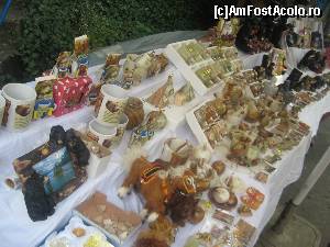 [P22] Produsele artizanale ale satenilor din Chiscau » foto by dorgo
 - 
<span class="allrVoted glyphicon glyphicon-heart hidden" id="av645730"></span>
<a class="m-l-10 hidden" id="sv645730" onclick="voting_Foto_DelVot(,645730,4024)" role="button">șterge vot <span class="glyphicon glyphicon-remove"></span></a>
<a id="v9645730" class=" c-red"  onclick="voting_Foto_SetVot(645730)" role="button"><span class="glyphicon glyphicon-heart-empty"></span> <b>LIKE</b> = Votează poza</a> <img class="hidden"  id="f645730W9" src="/imagini/loader.gif" border="0" /><span class="AjErrMes hidden" id="e645730ErM"></span>