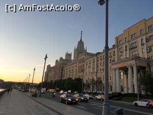[P03] după acest tip de clădiri a fost construită și Casa Scânteii » foto by robert
 - 
<span class="allrVoted glyphicon glyphicon-heart hidden" id="av1072920"></span>
<a class="m-l-10 hidden" id="sv1072920" onclick="voting_Foto_DelVot(,1072920,4056)" role="button">șterge vot <span class="glyphicon glyphicon-remove"></span></a>
<a id="v91072920" class=" c-red"  onclick="voting_Foto_SetVot(1072920)" role="button"><span class="glyphicon glyphicon-heart-empty"></span> <b>LIKE</b> = Votează poza</a> <img class="hidden"  id="f1072920W9" src="/imagini/loader.gif" border="0" /><span class="AjErrMes hidden" id="e1072920ErM"></span>