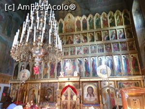 [P35] biserica Sfântul Vasile » foto by robert
 - 
<span class="allrVoted glyphicon glyphicon-heart hidden" id="av1075765"></span>
<a class="m-l-10 hidden" id="sv1075765" onclick="voting_Foto_DelVot(,1075765,4056)" role="button">șterge vot <span class="glyphicon glyphicon-remove"></span></a>
<a id="v91075765" class=" c-red"  onclick="voting_Foto_SetVot(1075765)" role="button"><span class="glyphicon glyphicon-heart-empty"></span> <b>LIKE</b> = Votează poza</a> <img class="hidden"  id="f1075765W9" src="/imagini/loader.gif" border="0" /><span class="AjErrMes hidden" id="e1075765ErM"></span>