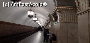 [P26] stația Novoslobodskaya » foto by robert
 - 
<span class="allrVoted glyphicon glyphicon-heart hidden" id="av1089970"></span>
<a class="m-l-10 hidden" id="sv1089970" onclick="voting_Foto_DelVot(,1089970,4056)" role="button">șterge vot <span class="glyphicon glyphicon-remove"></span></a>
<a id="v91089970" class=" c-red"  onclick="voting_Foto_SetVot(1089970)" role="button"><span class="glyphicon glyphicon-heart-empty"></span> <b>LIKE</b> = Votează poza</a> <img class="hidden"  id="f1089970W9" src="/imagini/loader.gif" border="0" /><span class="AjErrMes hidden" id="e1089970ErM"></span>