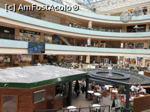 [P42] " viața mea" la mall » foto by robert
 - 
<span class="allrVoted glyphicon glyphicon-heart hidden" id="av1089988"></span>
<a class="m-l-10 hidden" id="sv1089988" onclick="voting_Foto_DelVot(,1089988,4056)" role="button">șterge vot <span class="glyphicon glyphicon-remove"></span></a>
<a id="v91089988" class=" c-red"  onclick="voting_Foto_SetVot(1089988)" role="button"><span class="glyphicon glyphicon-heart-empty"></span> <b>LIKE</b> = Votează poza</a> <img class="hidden"  id="f1089988W9" src="/imagini/loader.gif" border="0" /><span class="AjErrMes hidden" id="e1089988ErM"></span>