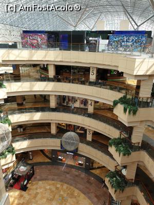 [P46] " viața mea" la mall » foto by robert
 - 
<span class="allrVoted glyphicon glyphicon-heart hidden" id="av1089997"></span>
<a class="m-l-10 hidden" id="sv1089997" onclick="voting_Foto_DelVot(,1089997,4056)" role="button">șterge vot <span class="glyphicon glyphicon-remove"></span></a>
<a id="v91089997" class=" c-red"  onclick="voting_Foto_SetVot(1089997)" role="button"><span class="glyphicon glyphicon-heart-empty"></span> <b>LIKE</b> = Votează poza</a> <img class="hidden"  id="f1089997W9" src="/imagini/loader.gif" border="0" /><span class="AjErrMes hidden" id="e1089997ErM"></span>