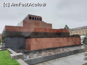 [P05] mausolelul lui Lenin » foto by geani anto
 - 
<span class="allrVoted glyphicon glyphicon-heart hidden" id="av1105120"></span>
<a class="m-l-10 hidden" id="sv1105120" onclick="voting_Foto_DelVot(,1105120,4056)" role="button">șterge vot <span class="glyphicon glyphicon-remove"></span></a>
<a id="v91105120" class=" c-red"  onclick="voting_Foto_SetVot(1105120)" role="button"><span class="glyphicon glyphicon-heart-empty"></span> <b>LIKE</b> = Votează poza</a> <img class="hidden"  id="f1105120W9" src="/imagini/loader.gif" border="0" /><span class="AjErrMes hidden" id="e1105120ErM"></span>