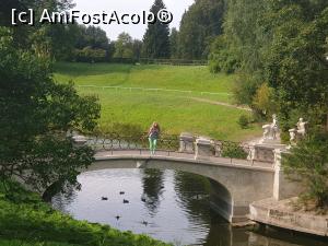 [P35] parcul Pavlovsk » foto by geani anto
 - 
<span class="allrVoted glyphicon glyphicon-heart hidden" id="av1116806"></span>
<a class="m-l-10 hidden" id="sv1116806" onclick="voting_Foto_DelVot(,1116806,4057)" role="button">șterge vot <span class="glyphicon glyphicon-remove"></span></a>
<a id="v91116806" class=" c-red"  onclick="voting_Foto_SetVot(1116806)" role="button"><span class="glyphicon glyphicon-heart-empty"></span> <b>LIKE</b> = Votează poza</a> <img class="hidden"  id="f1116806W9" src="/imagini/loader.gif" border="0" /><span class="AjErrMes hidden" id="e1116806ErM"></span>