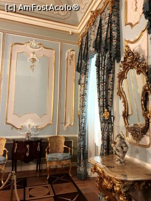 [P16] cloak room » foto by geani anto
 - 
<span class="allrVoted glyphicon glyphicon-heart hidden" id="av1128155"></span>
<a class="m-l-10 hidden" id="sv1128155" onclick="voting_Foto_DelVot(,1128155,4057)" role="button">șterge vot <span class="glyphicon glyphicon-remove"></span></a>
<a id="v91128155" class=" c-red"  onclick="voting_Foto_SetVot(1128155)" role="button"><span class="glyphicon glyphicon-heart-empty"></span> <b>LIKE</b> = Votează poza</a> <img class="hidden"  id="f1128155W9" src="/imagini/loader.gif" border="0" /><span class="AjErrMes hidden" id="e1128155ErM"></span>