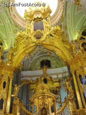[P20] Altarul principal cu iconostasul aurit din Catedrala Petru si Pavel » foto by geani anto
 - 
<span class="allrVoted glyphicon glyphicon-heart hidden" id="av1134855"></span>
<a class="m-l-10 hidden" id="sv1134855" onclick="voting_Foto_DelVot(,1134855,4057)" role="button">șterge vot <span class="glyphicon glyphicon-remove"></span></a>
<a id="v91134855" class=" c-red"  onclick="voting_Foto_SetVot(1134855)" role="button"><span class="glyphicon glyphicon-heart-empty"></span> <b>LIKE</b> = Votează poza</a> <img class="hidden"  id="f1134855W9" src="/imagini/loader.gif" border="0" /><span class="AjErrMes hidden" id="e1134855ErM"></span>