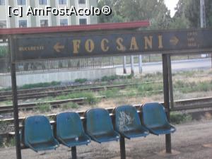 [P04] În gară la Focșani!  » foto by Zoazore
 - 
<span class="allrVoted glyphicon glyphicon-heart hidden" id="av801632"></span>
<a class="m-l-10 hidden" id="sv801632" onclick="voting_Foto_DelVot(,801632,4072)" role="button">șterge vot <span class="glyphicon glyphicon-remove"></span></a>
<a id="v9801632" class=" c-red"  onclick="voting_Foto_SetVot(801632)" role="button"><span class="glyphicon glyphicon-heart-empty"></span> <b>LIKE</b> = Votează poza</a> <img class="hidden"  id="f801632W9" src="/imagini/loader.gif" border="0" /><span class="AjErrMes hidden" id="e801632ErM"></span>