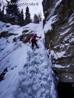 [P35] Cățărare pe Cascada Vanturis » foto by Mika
 - 
<span class="allrVoted glyphicon glyphicon-heart hidden" id="av1517289"></span>
<a class="m-l-10 hidden" id="sv1517289" onclick="voting_Foto_DelVot(,1517289,4076)" role="button">șterge vot <span class="glyphicon glyphicon-remove"></span></a>
<a id="v91517289" class=" c-red"  onclick="voting_Foto_SetVot(1517289)" role="button"><span class="glyphicon glyphicon-heart-empty"></span> <b>LIKE</b> = Votează poza</a> <img class="hidden"  id="f1517289W9" src="/imagini/loader.gif" border="0" /><span class="AjErrMes hidden" id="e1517289ErM"></span>