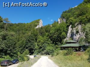 [P14] Aceasta era zona de camping aflată dincolo de chei. » foto by Floryn81
 - 
<span class="allrVoted glyphicon glyphicon-heart hidden" id="av1208389"></span>
<a class="m-l-10 hidden" id="sv1208389" onclick="voting_Foto_DelVot(,1208389,4078)" role="button">șterge vot <span class="glyphicon glyphicon-remove"></span></a>
<a id="v91208389" class=" c-red"  onclick="voting_Foto_SetVot(1208389)" role="button"><span class="glyphicon glyphicon-heart-empty"></span> <b>LIKE</b> = Votează poza</a> <img class="hidden"  id="f1208389W9" src="/imagini/loader.gif" border="0" /><span class="AjErrMes hidden" id="e1208389ErM"></span>