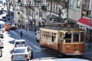 [P03] tramvaiul 22 care coboara dinspre Igreja dos Clerigos pe strada cu acelasi nume.  » foto by alunelu69
 - 
<span class="allrVoted glyphicon glyphicon-heart hidden" id="av858056"></span>
<a class="m-l-10 hidden" id="sv858056" onclick="voting_Foto_DelVot(,858056,4082)" role="button">șterge vot <span class="glyphicon glyphicon-remove"></span></a>
<a id="v9858056" class=" c-red"  onclick="voting_Foto_SetVot(858056)" role="button"><span class="glyphicon glyphicon-heart-empty"></span> <b>LIKE</b> = Votează poza</a> <img class="hidden"  id="f858056W9" src="/imagini/loader.gif" border="0" /><span class="AjErrMes hidden" id="e858056ErM"></span>