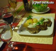 [P12] Restaurantul Louisenhof - o porţie de rasol cu sos de hrean şi cartofi » foto by Dragoș_MD
 - 
<span class="allrVoted glyphicon glyphicon-heart hidden" id="av187147"></span>
<a class="m-l-10 hidden" id="sv187147" onclick="voting_Foto_DelVot(,187147,4083)" role="button">șterge vot <span class="glyphicon glyphicon-remove"></span></a>
<a id="v9187147" class=" c-red"  onclick="voting_Foto_SetVot(187147)" role="button"><span class="glyphicon glyphicon-heart-empty"></span> <b>LIKE</b> = Votează poza</a> <img class="hidden"  id="f187147W9" src="/imagini/loader.gif" border="0" /><span class="AjErrMes hidden" id="e187147ErM"></span>