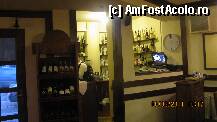 [P02] Restaurant Casa Cristian / salonul de la parter- barul » foto by celeste
 - 
<span class="allrVoted glyphicon glyphicon-heart hidden" id="av188446"></span>
<a class="m-l-10 hidden" id="sv188446" onclick="voting_Foto_DelVot(,188446,4083)" role="button">șterge vot <span class="glyphicon glyphicon-remove"></span></a>
<a id="v9188446" class=" c-red"  onclick="voting_Foto_SetVot(188446)" role="button"><span class="glyphicon glyphicon-heart-empty"></span> <b>LIKE</b> = Votează poza</a> <img class="hidden"  id="f188446W9" src="/imagini/loader.gif" border="0" /><span class="AjErrMes hidden" id="e188446ErM"></span>