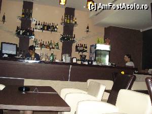 [P17] Bucuresti - la Expression Caffe & Club » foto by Diaura*
 - 
<span class="allrVoted glyphicon glyphicon-heart hidden" id="av380587"></span>
<a class="m-l-10 hidden" id="sv380587" onclick="voting_Foto_DelVot(,380587,4083)" role="button">șterge vot <span class="glyphicon glyphicon-remove"></span></a>
<a id="v9380587" class=" c-red"  onclick="voting_Foto_SetVot(380587)" role="button"><span class="glyphicon glyphicon-heart-empty"></span> <b>LIKE</b> = Votează poza</a> <img class="hidden"  id="f380587W9" src="/imagini/loader.gif" border="0" /><span class="AjErrMes hidden" id="e380587ErM"></span>