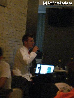 [P07] Bucuresti - Expression Caffe & Club, Andrei » foto by Diaura*
 - 
<span class="allrVoted glyphicon glyphicon-heart hidden" id="av380571"></span>
<a class="m-l-10 hidden" id="sv380571" onclick="voting_Foto_DelVot(,380571,4083)" role="button">șterge vot <span class="glyphicon glyphicon-remove"></span></a>
<a id="v9380571" class=" c-red"  onclick="voting_Foto_SetVot(380571)" role="button"><span class="glyphicon glyphicon-heart-empty"></span> <b>LIKE</b> = Votează poza</a> <img class="hidden"  id="f380571W9" src="/imagini/loader.gif" border="0" /><span class="AjErrMes hidden" id="e380571ErM"></span>