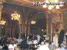 [P04] Lume multa la mese ... altii in picioare admirand spectacolul » foto by dananecula*
 - 
<span class="allrVoted glyphicon glyphicon-heart hidden" id="av282502"></span>
<a class="m-l-10 hidden" id="sv282502" onclick="voting_Foto_DelVot(,282502,4083)" role="button">șterge vot <span class="glyphicon glyphicon-remove"></span></a>
<a id="v9282502" class=" c-red"  onclick="voting_Foto_SetVot(282502)" role="button"><span class="glyphicon glyphicon-heart-empty"></span> <b>LIKE</b> = Votează poza</a> <img class="hidden"  id="f282502W9" src="/imagini/loader.gif" border="0" /><span class="AjErrMes hidden" id="e282502ErM"></span>