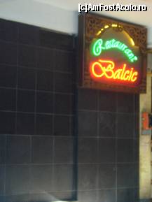 [P01] Restaurantul Balcic - una dintre firmele luminoase ale acestuia » foto by magdalena
 - 
<span class="allrVoted glyphicon glyphicon-heart hidden" id="av249482"></span>
<a class="m-l-10 hidden" id="sv249482" onclick="voting_Foto_DelVot(,249482,4083)" role="button">șterge vot <span class="glyphicon glyphicon-remove"></span></a>
<a id="v9249482" class=" c-red"  onclick="voting_Foto_SetVot(249482)" role="button"><span class="glyphicon glyphicon-heart-empty"></span> <b>LIKE</b> = Votează poza</a> <img class="hidden"  id="f249482W9" src="/imagini/loader.gif" border="0" /><span class="AjErrMes hidden" id="e249482ErM"></span>