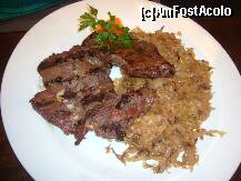 [P21] 'Caru' cu Bere, pastrama cu varza » foto by magdalena
 - 
<span class="allrVoted glyphicon glyphicon-heart hidden" id="av276147"></span>
<a class="m-l-10 hidden" id="sv276147" onclick="voting_Foto_DelVot(,276147,4083)" role="button">șterge vot <span class="glyphicon glyphicon-remove"></span></a>
<a id="v9276147" class=" c-red"  onclick="voting_Foto_SetVot(276147)" role="button"><span class="glyphicon glyphicon-heart-empty"></span> <b>LIKE</b> = Votează poza</a> <img class="hidden"  id="f276147W9" src="/imagini/loader.gif" border="0" /><span class="AjErrMes hidden" id="e276147ErM"></span>