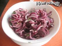 [P03] Salata de ceapa. » foto by spezam
 - 
<span class="allrVoted glyphicon glyphicon-heart hidden" id="av190338"></span>
<a class="m-l-10 hidden" id="sv190338" onclick="voting_Foto_DelVot(,190338,4083)" role="button">șterge vot <span class="glyphicon glyphicon-remove"></span></a>
<a id="v9190338" class=" c-red"  onclick="voting_Foto_SetVot(190338)" role="button"><span class="glyphicon glyphicon-heart-empty"></span> <b>LIKE</b> = Votează poza</a> <img class="hidden"  id="f190338W9" src="/imagini/loader.gif" border="0" /><span class="AjErrMes hidden" id="e190338ErM"></span>