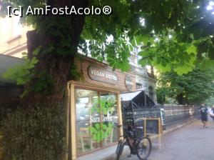 [P28] &Icirc;n vecini, bistro vegan » foto by Mioritik
 - 
<span class="allrVoted glyphicon glyphicon-heart hidden" id="av1365747"></span>
<a class="m-l-10 hidden" id="sv1365747" onclick="voting_Foto_DelVot(,1365747,4083)" role="button">șterge vot <span class="glyphicon glyphicon-remove"></span></a>
<a id="v91365747" class=" c-red"  onclick="voting_Foto_SetVot(1365747)" role="button"><span class="glyphicon glyphicon-heart-empty"></span> <b>LIKE</b> = Votează poza</a> <img class="hidden"  id="f1365747W9" src="/imagini/loader.gif" border="0" /><span class="AjErrMes hidden" id="e1365747ErM"></span>