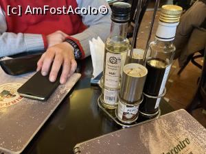 [P06] Restaurantul L'incontro  - la masă » foto by nicole33
 - 
<span class="allrVoted glyphicon glyphicon-heart hidden" id="av1353085"></span>
<a class="m-l-10 hidden" id="sv1353085" onclick="voting_Foto_DelVot(,1353085,4083)" role="button">șterge vot <span class="glyphicon glyphicon-remove"></span></a>
<a id="v91353085" class=" c-red"  onclick="voting_Foto_SetVot(1353085)" role="button"><span class="glyphicon glyphicon-heart-empty"></span> <b>LIKE</b> = Votează poza</a> <img class="hidden"  id="f1353085W9" src="/imagini/loader.gif" border="0" /><span class="AjErrMes hidden" id="e1353085ErM"></span>