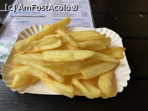 [P13] Zenit Restaurant & Lounge – cartofii prăjiţi » foto by nicole33
 - 
<span class="allrVoted glyphicon glyphicon-heart hidden" id="av1359573"></span>
<a class="m-l-10 hidden" id="sv1359573" onclick="voting_Foto_DelVot(,1359573,4083)" role="button">șterge vot <span class="glyphicon glyphicon-remove"></span></a>
<a id="v91359573" class=" c-red"  onclick="voting_Foto_SetVot(1359573)" role="button"><span class="glyphicon glyphicon-heart-empty"></span> <b>LIKE</b> = Votează poza</a> <img class="hidden"  id="f1359573W9" src="/imagini/loader.gif" border="0" /><span class="AjErrMes hidden" id="e1359573ErM"></span>