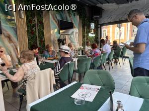 [P22] HB Bistro - AMFOSTACOLO! » foto by nicole33
 - 
<span class="allrVoted glyphicon glyphicon-heart hidden" id="av1538281"></span>
<a class="m-l-10 hidden" id="sv1538281" onclick="voting_Foto_DelVot(,1538281,4083)" role="button">șterge vot <span class="glyphicon glyphicon-remove"></span></a>
<a id="v91538281" class=" c-red"  onclick="voting_Foto_SetVot(1538281)" role="button"><span class="glyphicon glyphicon-heart-empty"></span> <b>LIKE</b> = Votează poza</a> <img class="hidden"  id="f1538281W9" src="/imagini/loader.gif" border="0" /><span class="AjErrMes hidden" id="e1538281ErM"></span>