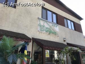 [P01] Burghezul de lângă casă – Bistro Burghez - exterior » foto by nicole33
 - 
<span class="allrVoted glyphicon glyphicon-heart hidden" id="av1035096"></span>
<a class="m-l-10 hidden" id="sv1035096" onclick="voting_Foto_DelVot(,1035096,4083)" role="button">șterge vot <span class="glyphicon glyphicon-remove"></span></a>
<a id="v91035096" class=" c-red"  onclick="voting_Foto_SetVot(1035096)" role="button"><span class="glyphicon glyphicon-heart-empty"></span> <b>LIKE</b> = Votează poza</a> <img class="hidden"  id="f1035096W9" src="/imagini/loader.gif" border="0" /><span class="AjErrMes hidden" id="e1035096ErM"></span>