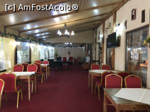 [P13] Burghezul de lângă casă – Bistro Burghez - interior, salonul din stânga » foto by nicole33
 - 
<span class="allrVoted glyphicon glyphicon-heart hidden" id="av1035108"></span>
<a class="m-l-10 hidden" id="sv1035108" onclick="voting_Foto_DelVot(,1035108,4083)" role="button">șterge vot <span class="glyphicon glyphicon-remove"></span></a>
<a id="v91035108" class=" c-red"  onclick="voting_Foto_SetVot(1035108)" role="button"><span class="glyphicon glyphicon-heart-empty"></span> <b>LIKE</b> = Votează poza</a> <img class="hidden"  id="f1035108W9" src="/imagini/loader.gif" border="0" /><span class="AjErrMes hidden" id="e1035108ErM"></span>