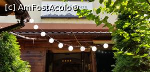 [P07] Un prânz cu prietenii la Casa Condor - intrarea în restaurant » foto by nicole33
 - 
<span class="allrVoted glyphicon glyphicon-heart hidden" id="av1088584"></span>
<a class="m-l-10 hidden" id="sv1088584" onclick="voting_Foto_DelVot(,1088584,4083)" role="button">șterge vot <span class="glyphicon glyphicon-remove"></span></a>
<a id="v91088584" class=" c-red"  onclick="voting_Foto_SetVot(1088584)" role="button"><span class="glyphicon glyphicon-heart-empty"></span> <b>LIKE</b> = Votează poza</a> <img class="hidden"  id="f1088584W9" src="/imagini/loader.gif" border="0" /><span class="AjErrMes hidden" id="e1088584ErM"></span>