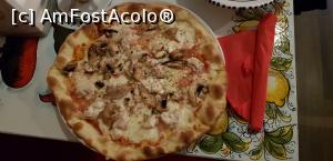 [P16] Din nou la pizza, din nou la „Sicilieni” - Pizza Pollo » foto by nicole33
 - 
<span class="allrVoted glyphicon glyphicon-heart hidden" id="av1124214"></span>
<a class="m-l-10 hidden" id="sv1124214" onclick="voting_Foto_DelVot(,1124214,4083)" role="button">șterge vot <span class="glyphicon glyphicon-remove"></span></a>
<a id="v91124214" class=" c-red"  onclick="voting_Foto_SetVot(1124214)" role="button"><span class="glyphicon glyphicon-heart-empty"></span> <b>LIKE</b> = Votează poza</a> <img class="hidden"  id="f1124214W9" src="/imagini/loader.gif" border="0" /><span class="AjErrMes hidden" id="e1124214ErM"></span>